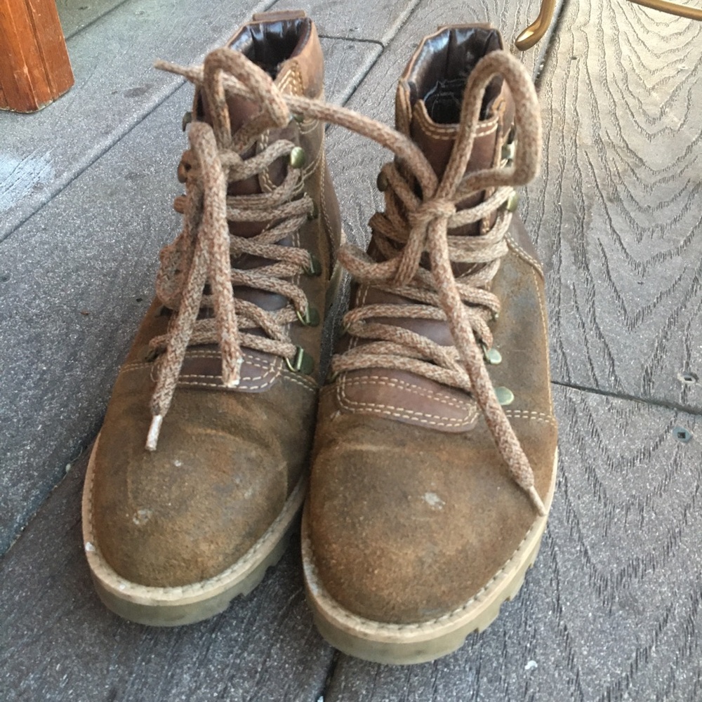 Ridge Ankle Boots